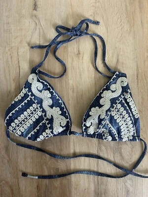 Top de biquíni Nanette Lepore Deja azul raposa tamanho médio rotação em excelente estado usado bordado - Imagem 1 de 4