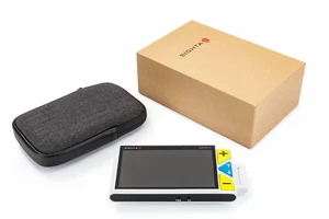 Sighta Clover 5 Handheld Video Magnifier 5 inch LCD display 20 Colour Modes UK - Picture 1 of 10