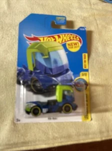 2017 Hot Wheels #120 Legends of Speed 5/10 RIG HEAT Green/Blue w/Black St8 Spoke - Picture 1 of 1