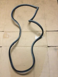 MTC9012MF MXC1468MMF Land Rover Range Rover Classic R/H/F Grey Felt Door Seal. - Picture 1 of 6