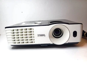 *VIEW PHOTOS* BENQ MX615 XGA PROJECTOR 2700 LUMENS HDMI HD 3D READY +LAMP 591hrs - Bild 1 von 7