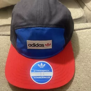 Adidas Strap back Cap - Picture 1 of 3