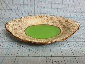 Vintage Bone China grüne und goldene Akzente Blumenmuster Süßigkeiten Geschirrtablett - Bild 1 von 6