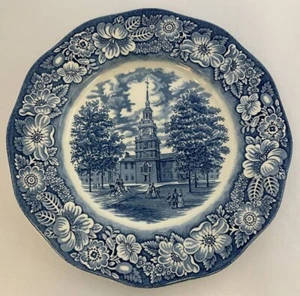 Vintage LIBERTY BLUE Staffordshire England Dinner Plates Independence Hall x 7 - Picture 1 of 2