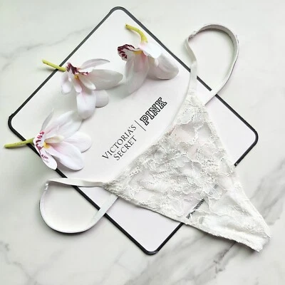 Calcinha Victoria's Secret muito sexy brilho nas costas renda fio dental tamanho P/M/XL - Imagem 1 de 4