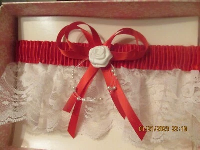 Liga de Noiva Sexy Renda Vermelha e Branca Nova na Caixa Casamento por Hortense B Hewitt - Imagem 1 de 4