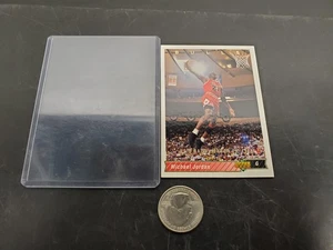 Michael Jordan '92-93 Upper Deck Chicago Bulls #23 Basketball Card - Sehr guter Zustand! - Bild 1 von 10