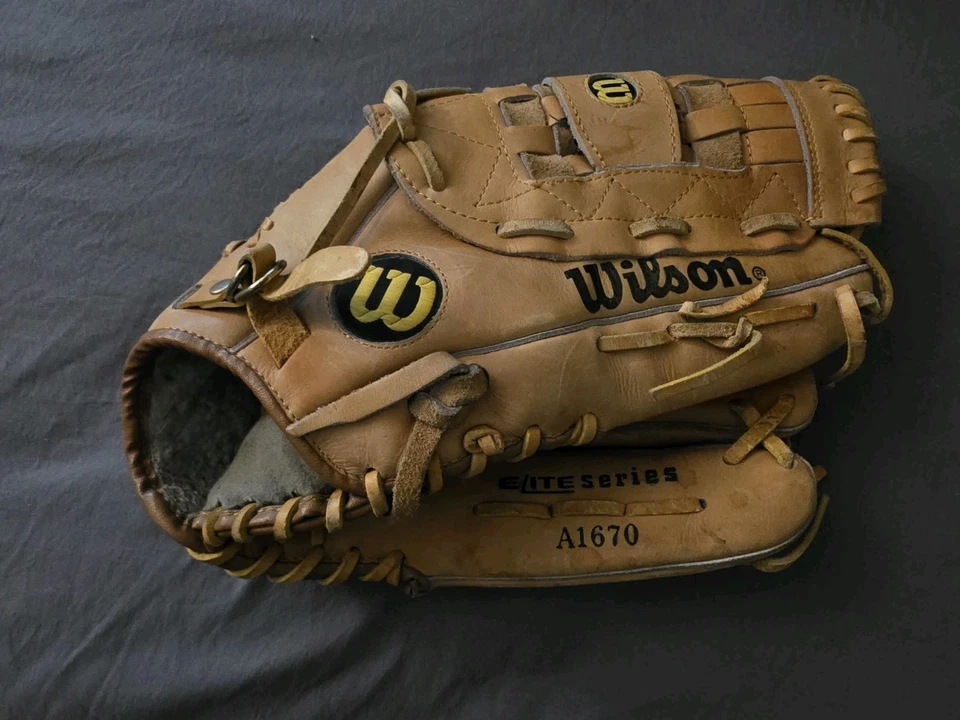 Guante de béisbol Wilson A1670 Elite Series cuero genuino 14" para diestros  Foto 1 de 4