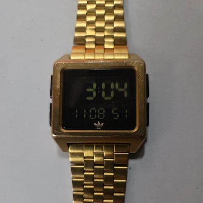 ARCHIVO ADIDAS M1 Foto 1 de 4