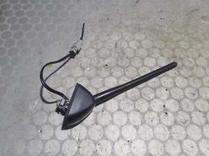 2010 Suzuki Grand Vitara mk3 Aerial Antenna - Picture 1 of 2