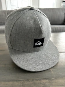 Quicksilver Grey Gray 55 cm Snap Back Baseball Hat Cap Surf Sun Hat OSFM - Bild 1 von 6