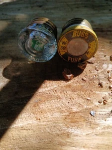 NOS ( Lot Of 2 ) Buss Type W 30 Amp Screw - In Fuse - Picture 1 of 2