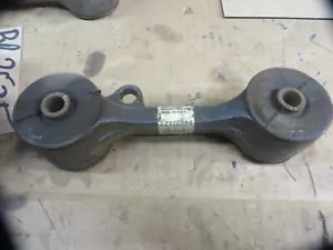 OEM # 22112838 GM General Motors OEM new ENGINE TORQUE STRUT MOUNT OLD NOS - Picture 1 of 4