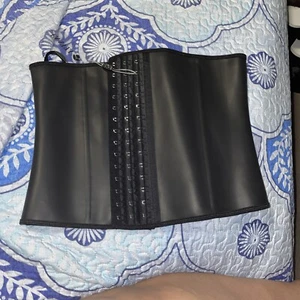 Women’s Corset Waist Trainer Sliming Belt Hook Latch Black Latex Cincher 2XL - Picture 1 of 9