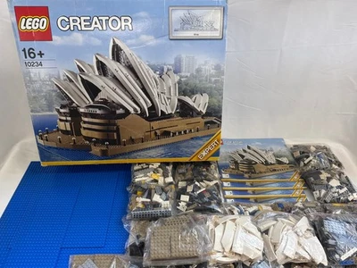 LEGO 10234 Creator Expert SYDNEY OPERA HOUSE 99.9% Complete - Image 1 of 4