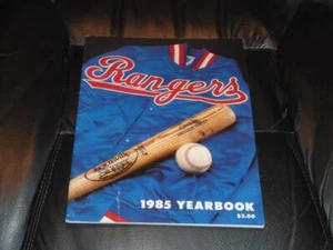 1985 TEXAS RANGERS OFFICIAL BASEBALL YEARBOOK EX-MINT - Picture 1 of 2