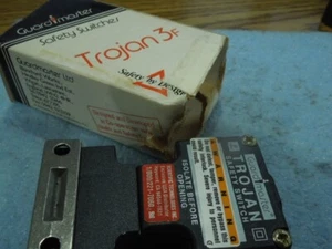 Troyano STI Guardmaster 3+ modelo: interruptor MSS-3F. P/N: 44501-01. Nuevo stock antiguo - Imagen 1 de 2