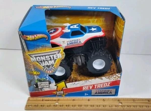 Hot Wheels Monster Jam Rev Tredz Marvel Capitan America Climbing Action 2013 NUOVO - Foto 1 di 9