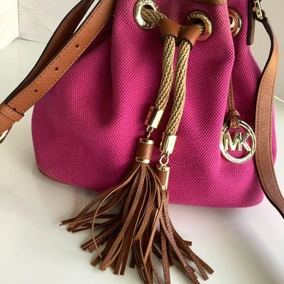 Bolso de Hombro Michael Kors Marina Rosa Fushia Lona Cordón Bolso Cubo Foto 1 de 4