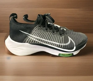 Nike Air Zoom Tempo Next Youth Talla 5.5 Flyknit Negro/Blanco-Voltios CI2102-001 - Imagen 1 de 8