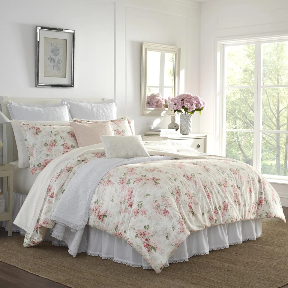 Laura Ashley Wisteria Collection Luxury Ultra Soft Queen Comforter 3pc Set Blush