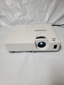 Hitachi CP-X3030WN 3LCD Projector 3200 ANSI Professional 1080p HDMI/No Remote! - Picture 1 of 5