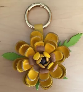 Handmade Genuine Leather Flower w/Goldtone Bag Charm in YELLOW - Picture 1 of 2