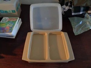Vintage Original Tupperware 723 and 722 2 piece Deli Keeper - Picture 1 of 4