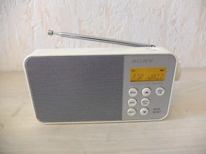 Radio DAB/DAB+/FM SONY XDR-S40DBP / worldwide shipping - Imagen 1 de 6