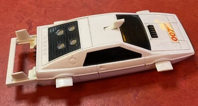 Corgi 007 Lotus Esprit James Bond made in GB 13cm long - Image 1 of 4