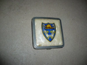 Remarkable Engine Turned Coat Of Arms w/beaver Ladies Compact by Stratnoid - Picture 1 of 17