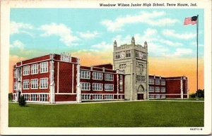 WOODROW WILSON JUNIOR HIGH SCHOOL Terre Haute, Indiana EN postal - Imagen 1 de 2