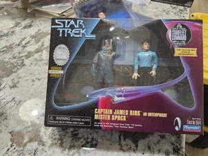 Star Trek Sternenflottenkommando Captain Kirk in Interphase Mister Spock Ziel 1999 - Bild 1 von 4