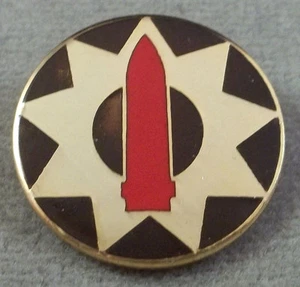 US Army 9th Coastal Artillery District Unit Crest Insignia - Clutchback - Picture 1 of 3