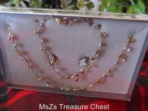 MONET Set aus Halskette, Armband & Ohrringen *** NEU IN GESCHENKBOX *** - Bild 1 von 8