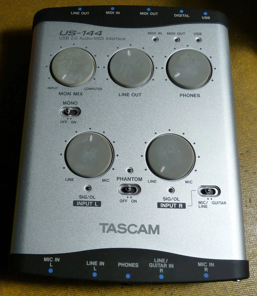 TASCAM US 144 USB 2.0 Audio/Midi Interface US-144 ADC DAC - Bild 1 von 1