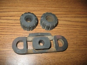 1980 XR500 GAS FUEL TANK RUBBER CUSHION SET HONDA XR XL 250 500 17509-429-000 - Picture 1 of 2