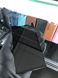 Display on Vertu Constellation X - Picture 1 of 3