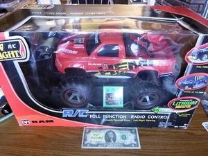 New Bright RAM HEMI 1/10 Full Function 6.4v Lithium RC Pickup Truck NEW! - Picture 1 of 12
