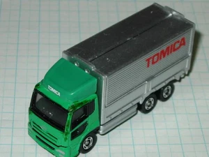 31 Sign Nissan Nissan Diesel Quan UD Trucks NISSAN DIESEL QUON Gulwing Green AK - Picture 1 of 10