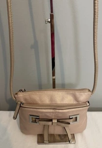 Borsa a tracolla Tignanello in pelle rosa organizer portafoglio integrato fiocco accento - Foto 1 di 16