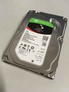 2E4164-500 SEAGATE IRONWOLF NAS 2TB 3.5" SATA 6Gbps HDD ST2000VN004 HARD DRIVE - Picture 1 of 3