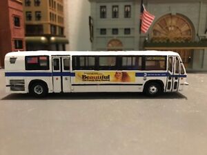 1/87 Bus Bausatz kit GMC RTS Nova MTA New York Resin