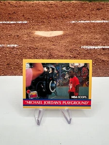 Michael Jordan 1990-91 NBA Hoops # 382 Michael Jordans Playground Chicago Bulls - Picture 1 of 2
