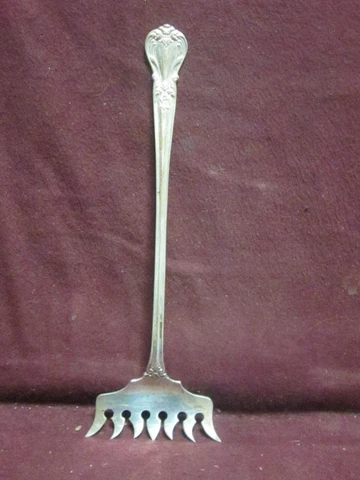 Sterling Weidlich  ANCESTRY BACON FORK FORK  6 3/4" 27g no monogram Cover