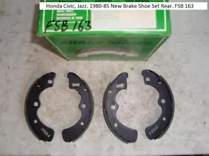Honda Civic, Jazz. 1980-85 New Brake Shoe Set Rear. FSB 163 - Picture 1 of 3