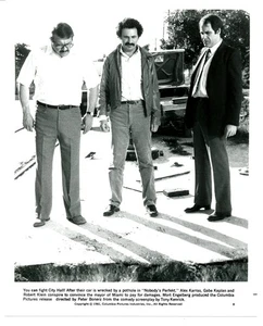 NOBODY'S PERFECT 1981 #8 Alex Karras, Gabe Kaplan, Robert Klein COLUMBIA TEXTO - Imagen 1 de 2