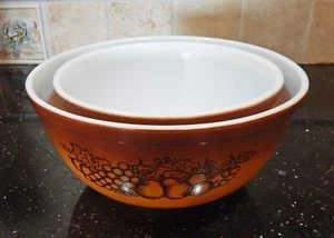 2 Vintage Pyrex Nesting Bowls #402 & #403 Gold & Brown - Picture 1 of 8