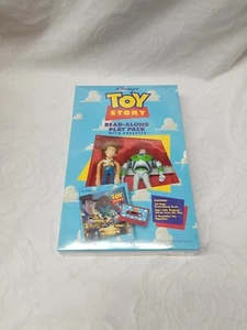 Disney Toy Story Buzz Lightyear Woody Play Pack Leggi Personaggi Cassetta NUOVO - Foto 1 di 4