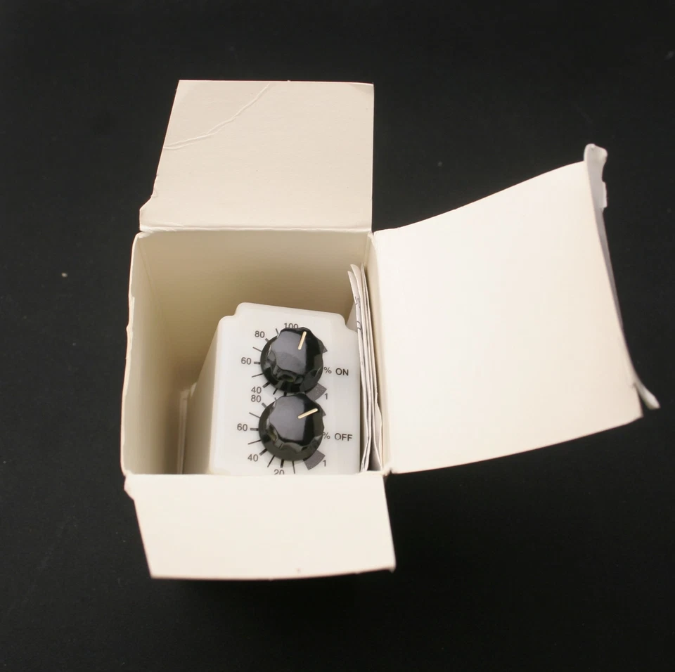 Dayton 1A366E Relay Time Delay B1